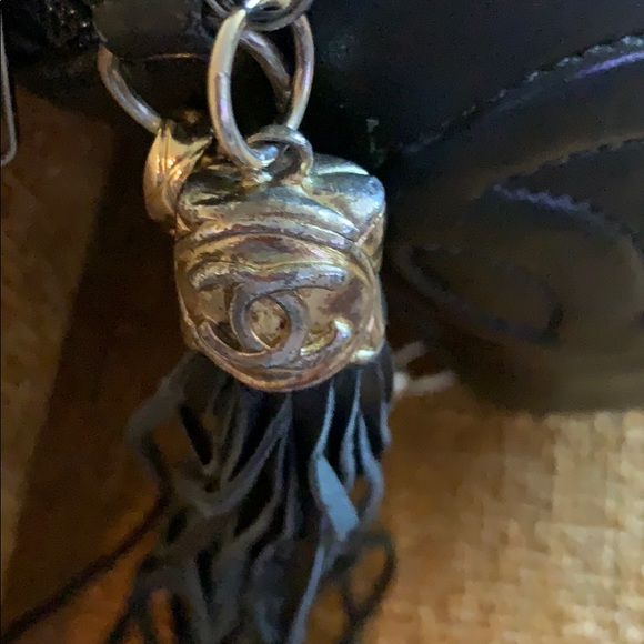 Chanel 80s purse - Picture 2 of 5